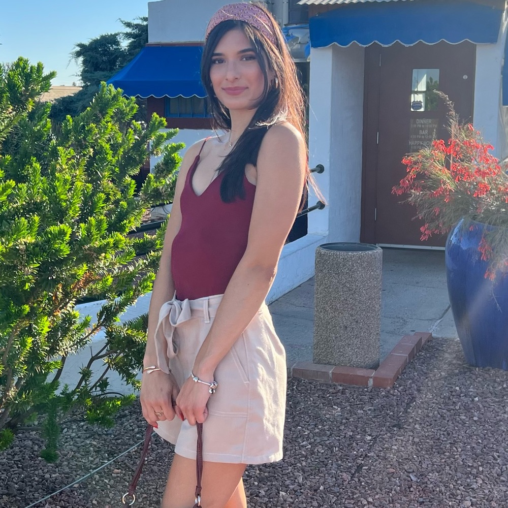 Meet your Posher, Ana